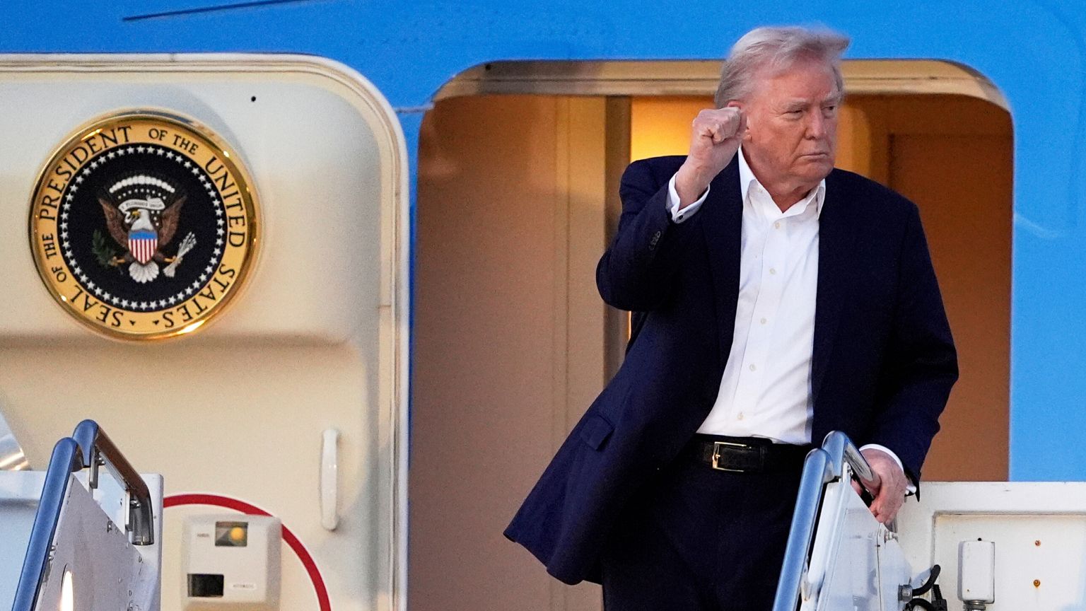 Titre: Évolution diplomatique mondiale : Trump maintient sa pression sur les alliés