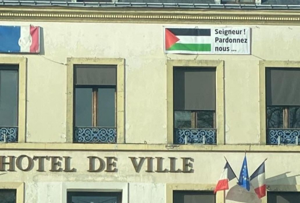 La Controverse sur la Banderole « Seigneur » au Hôtel de Ville de Montfermeil