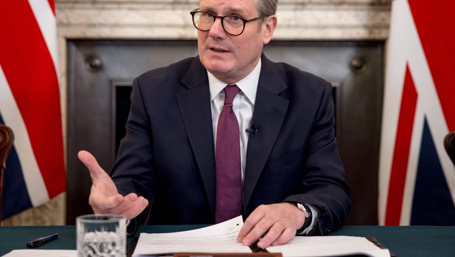 La Grande-Bretagne s’enfonce dans un système de surveillance totalitaire sous le Premier ministre Keir Starmer